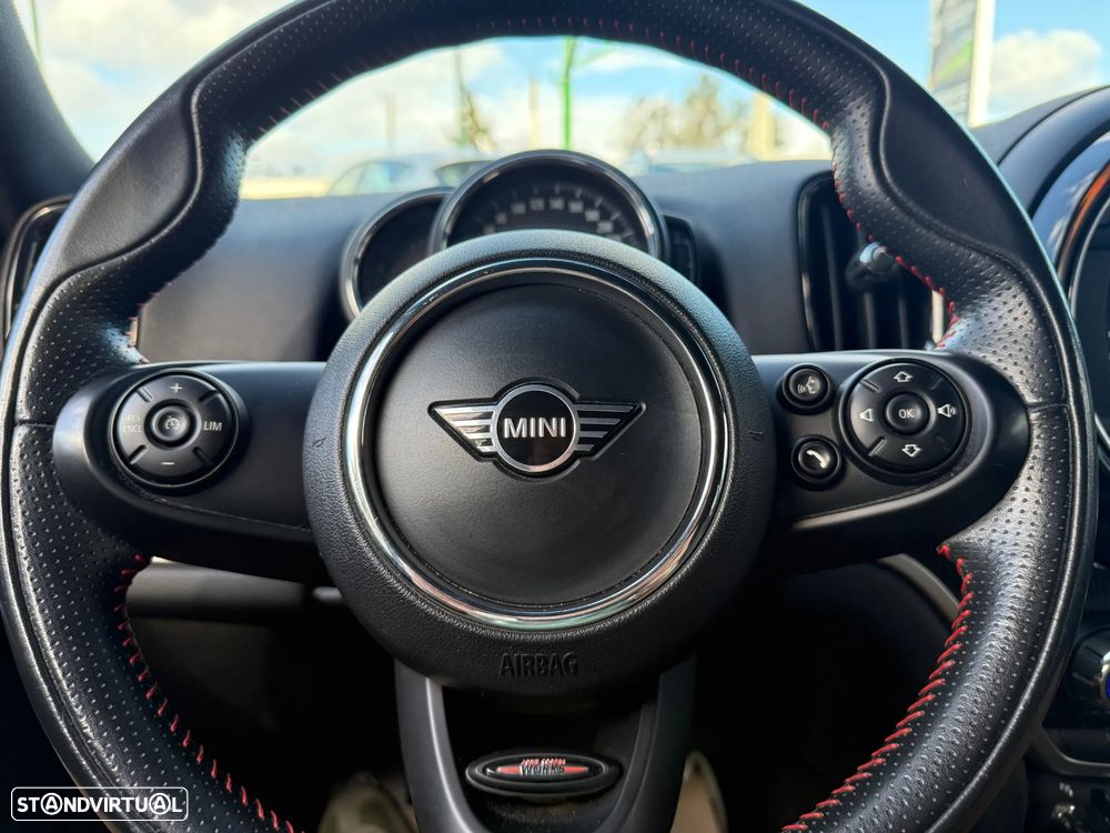 MINI Countryman Cooper SE ALL4 Auto - 43