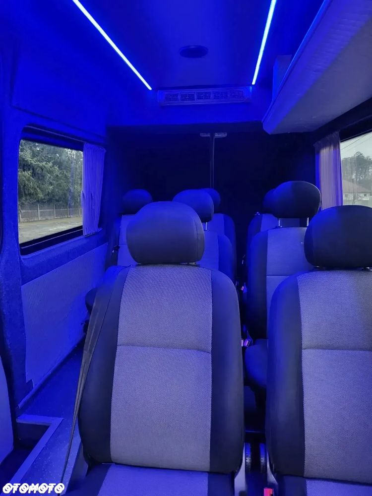 Mercedes-Benz Sprinter - 27