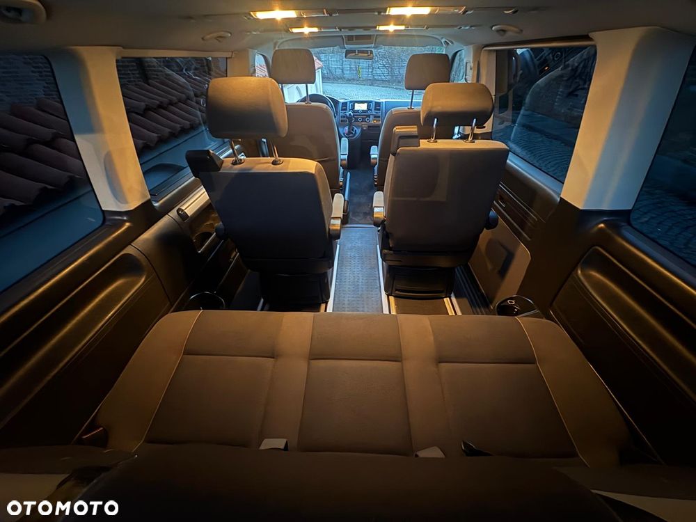 Volkswagen Multivan - 29