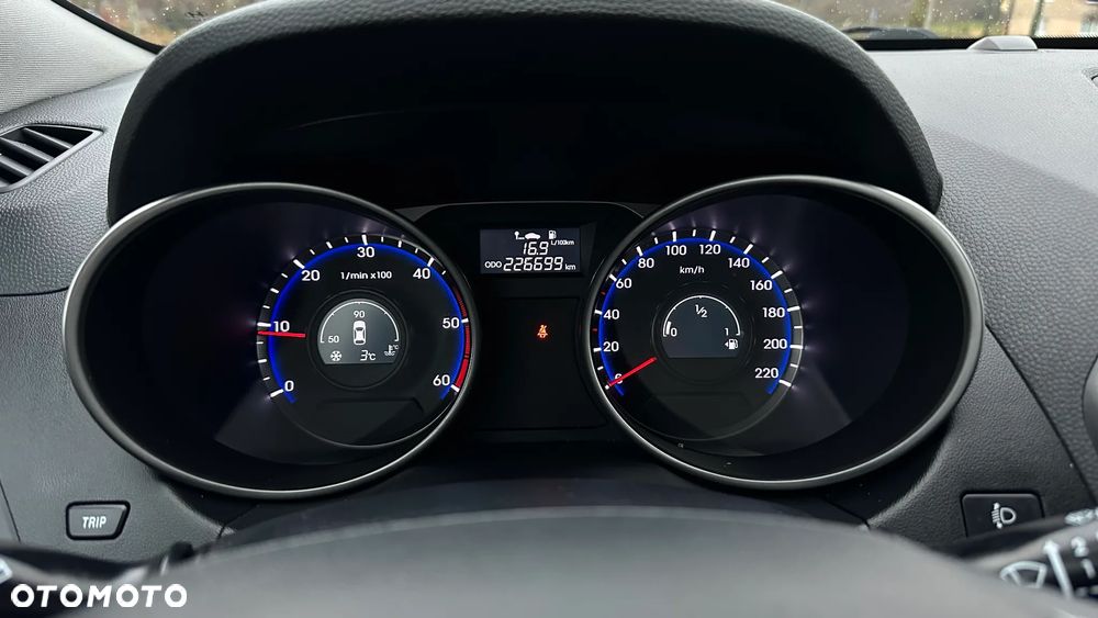 Hyundai ix35 2.0 CRDi 4WD Trend - 10