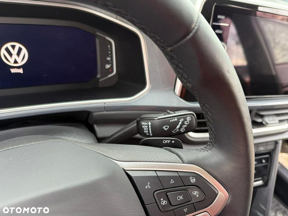 Volkswagen T-Roc - 18