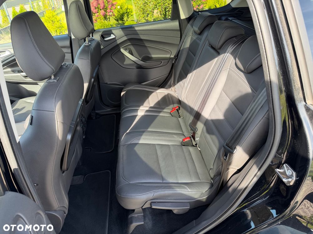 Ford Kuga 2.0 TDCi 4x4 Titanium - 14