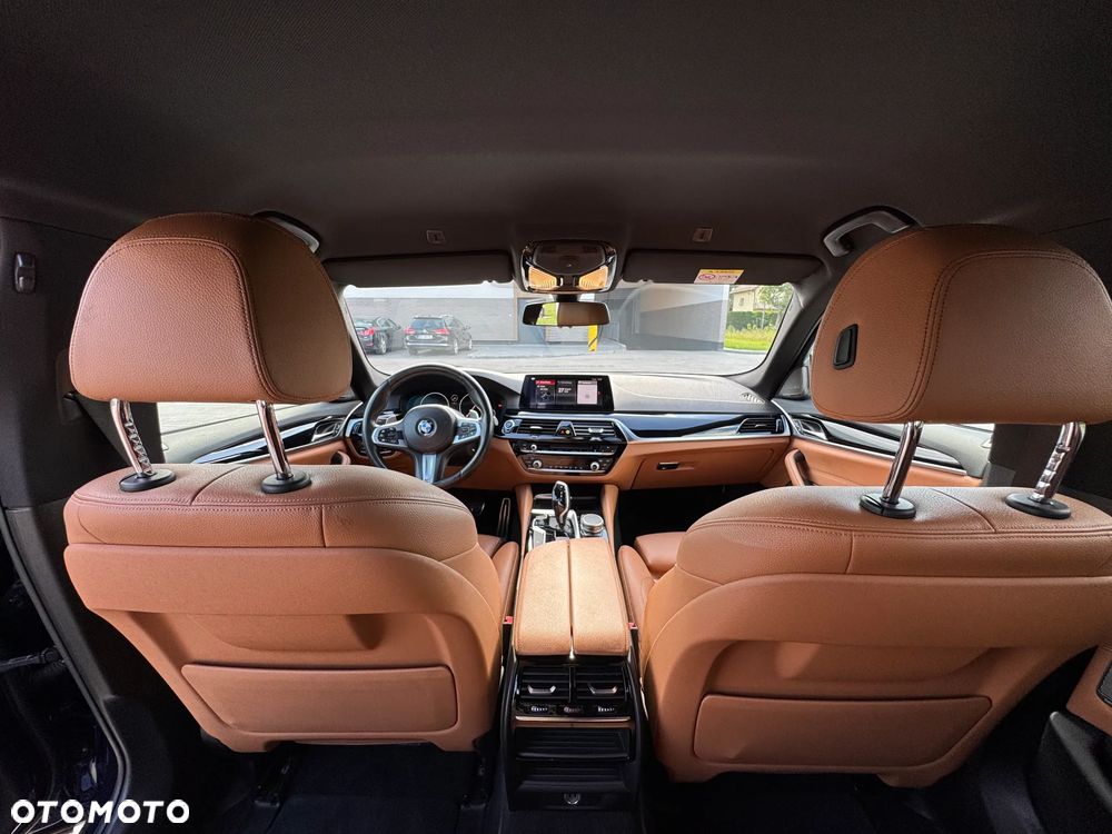 BMW Seria 5 530i xDrive - 27