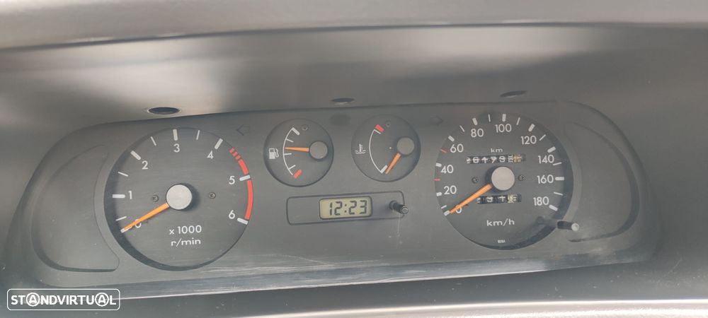 Ford Maverick 2.7 TD GLX - 11