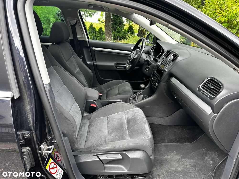 Volkswagen Golf - 10