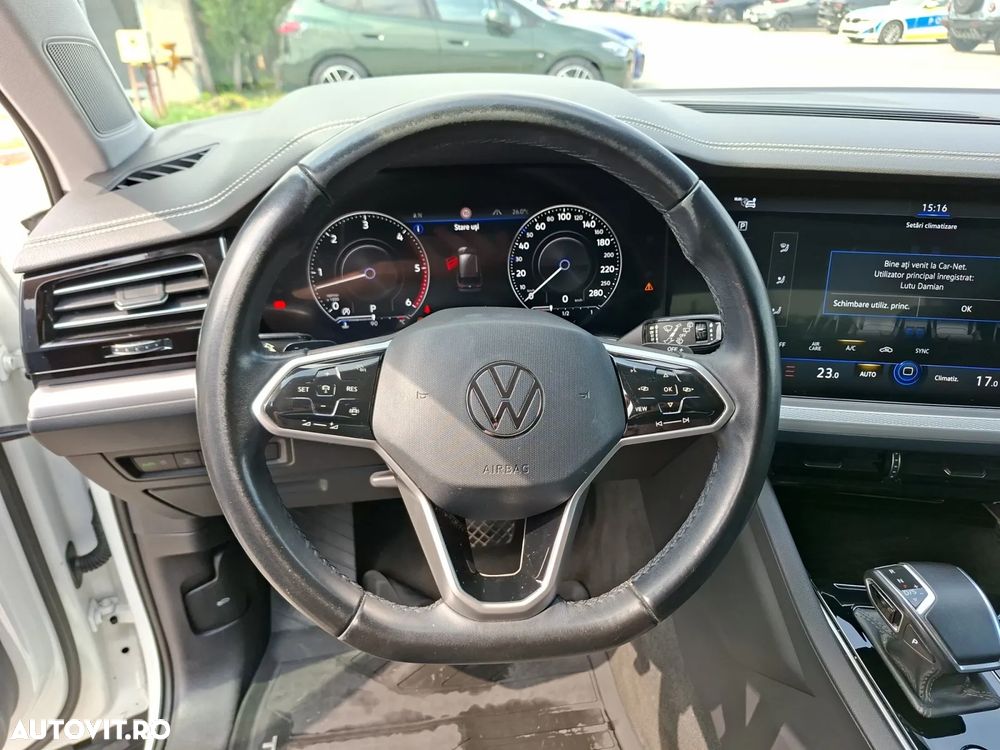 Volkswagen Touareg V6 TDI Style - 9