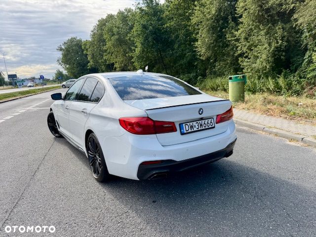 BMW Seria 5 520d xDrive - 4
