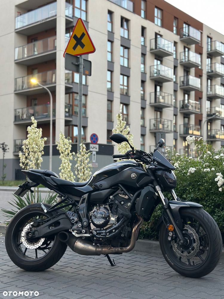 Yamaha MT - 2