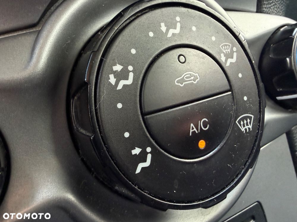 Ford Fiesta 1.25 Trend - 29