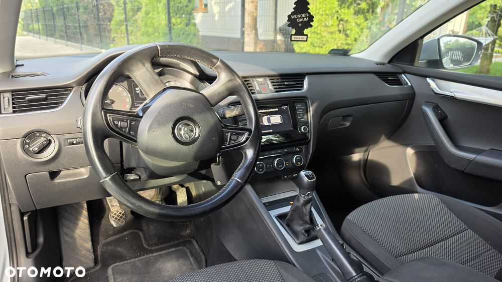 Skoda Octavia 1.6 TDI Ambition - 6