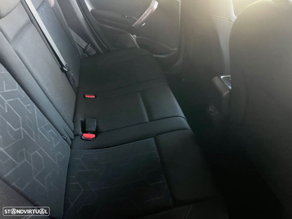 Peugeot 2008 1.2 PureTech Style - 39