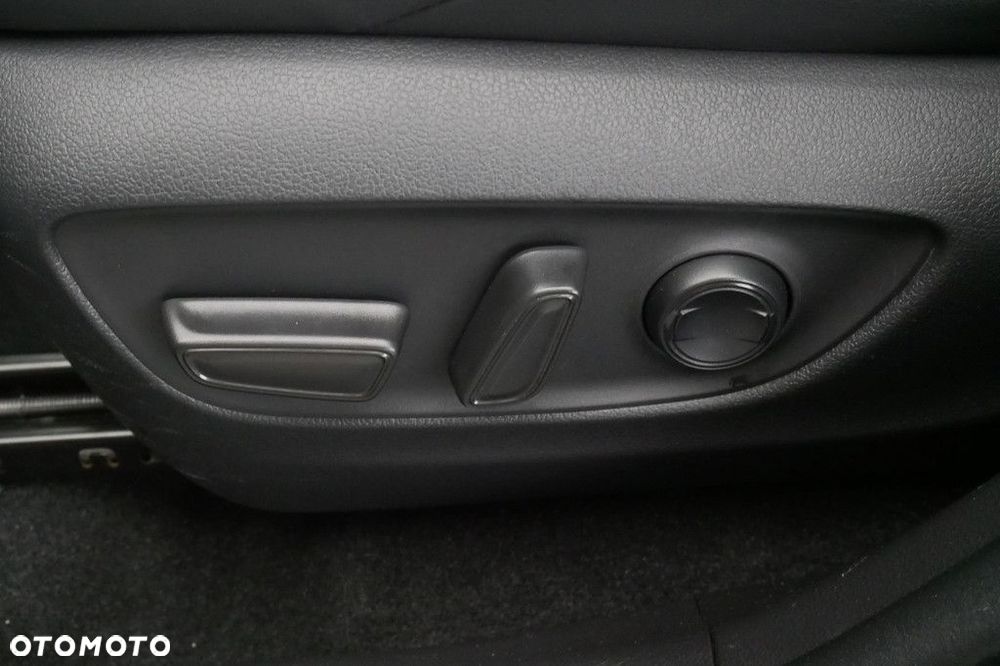 Toyota RAV4 2.5 Hybrid Selection 4x4 - 32