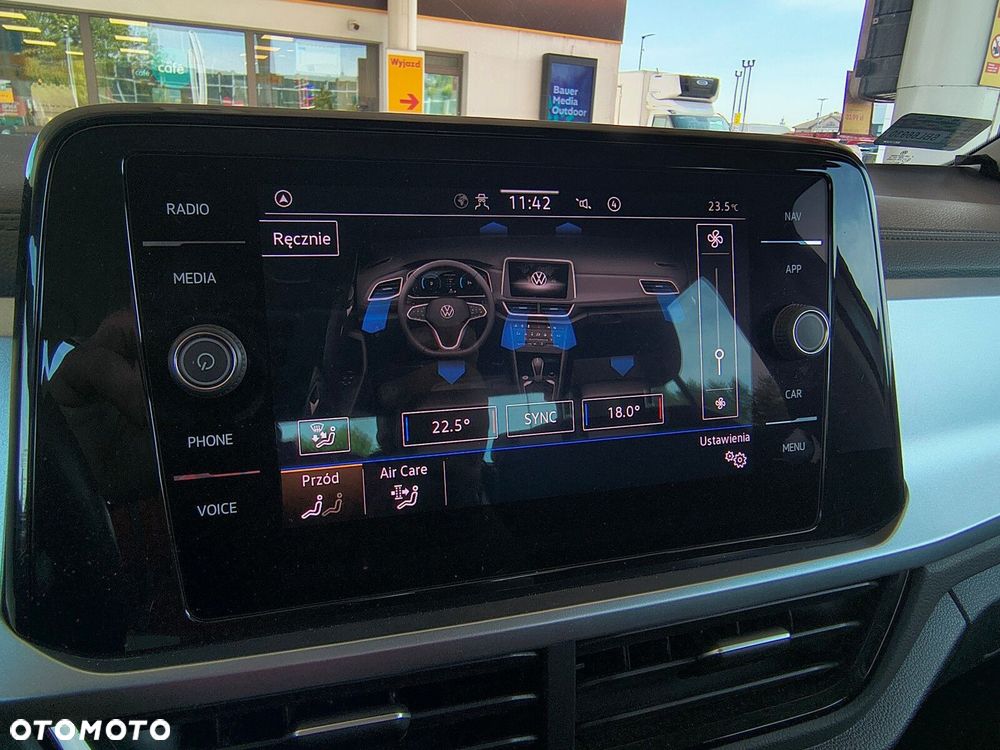 Volkswagen T-Roc - 23