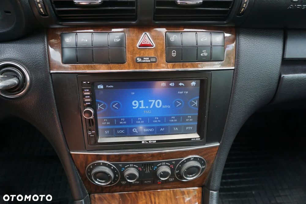 Mercedes-Benz Klasa C 200 CDI Elegance - 19