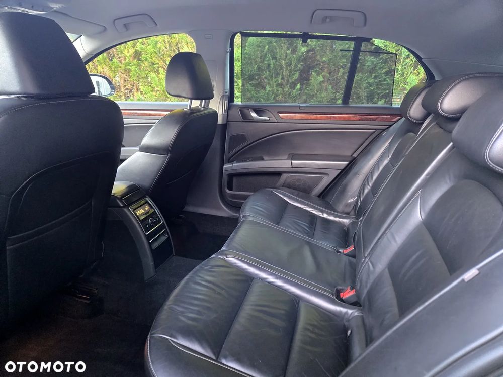 Skoda Superb 1.8 TSI Platinum DSG - 9