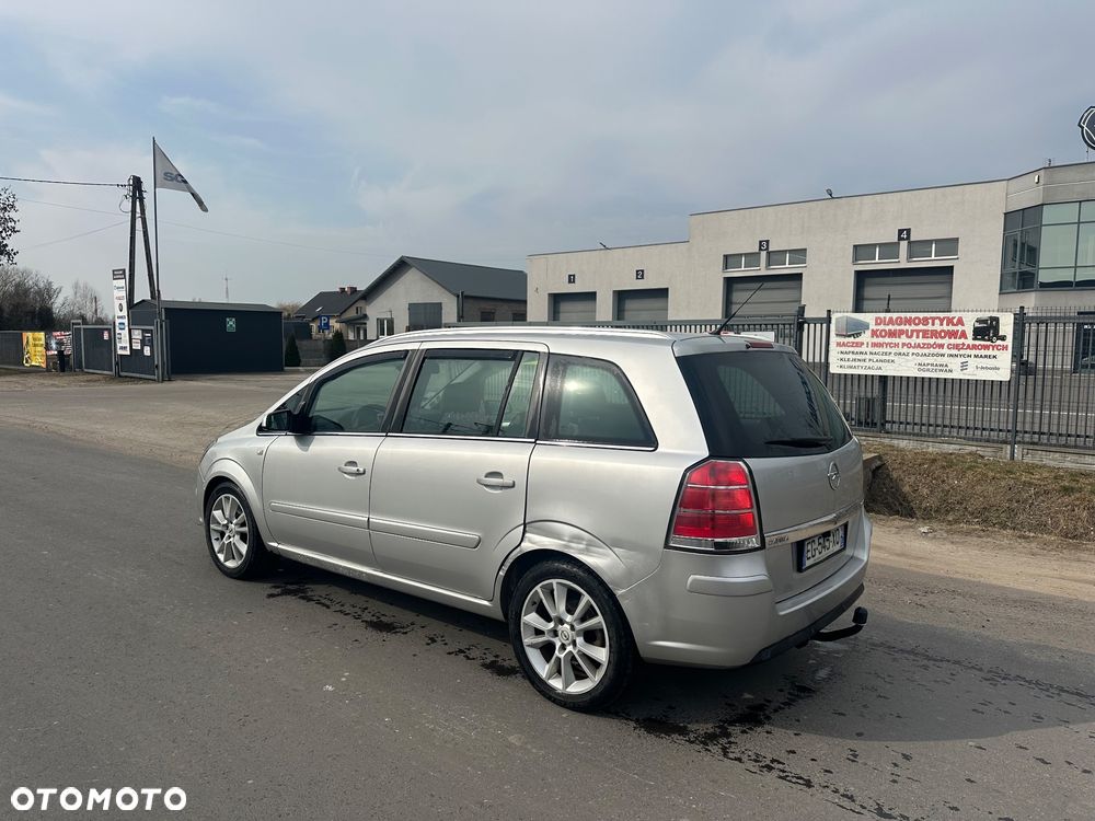 Opel Zafira 1.9 CDTI Navi - 11
