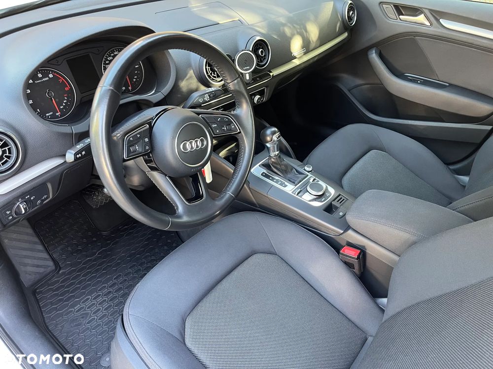 Audi A3 Sportback 1.5 TFSI cylinder on demand S tronic - 20