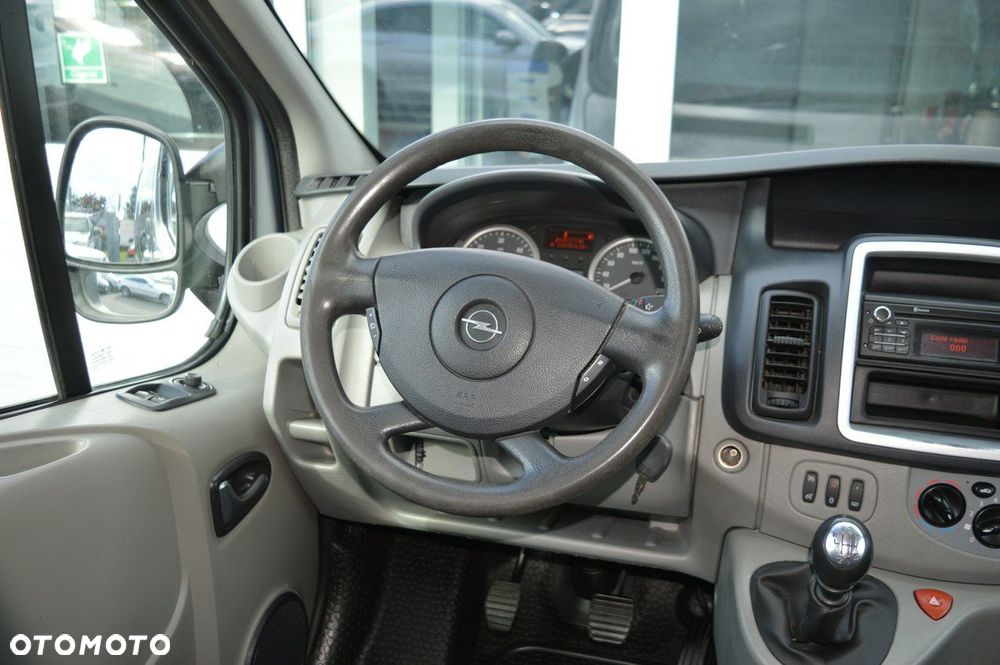 Opel Vivaro - 22