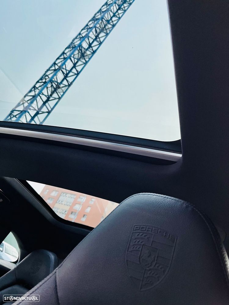 Porsche Panamera 4 E-Hybrid 10 Years Edition - 30