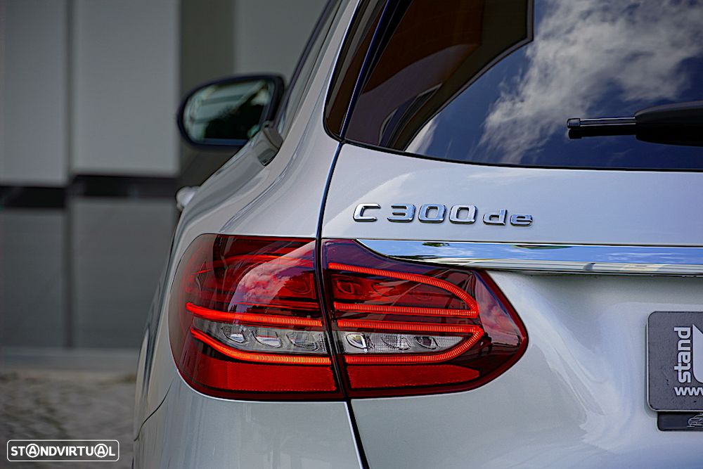Mercedes-Benz C 300 de AMG Line - 14