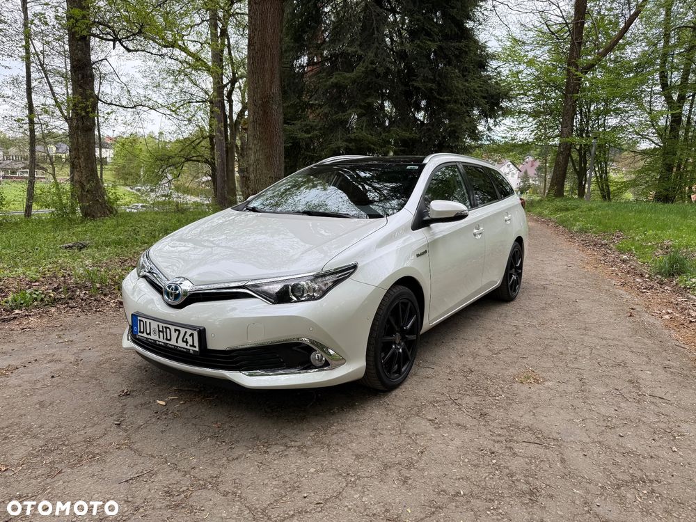 Toyota Auris 1.8 Executive - 28