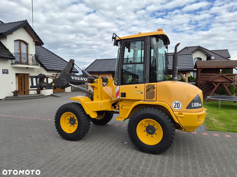 Volvo L30B Pro - 2