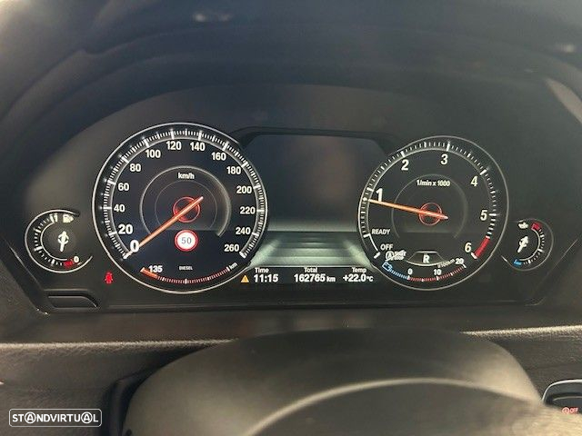 BMW 320 d Touring xDrive Auto - 7