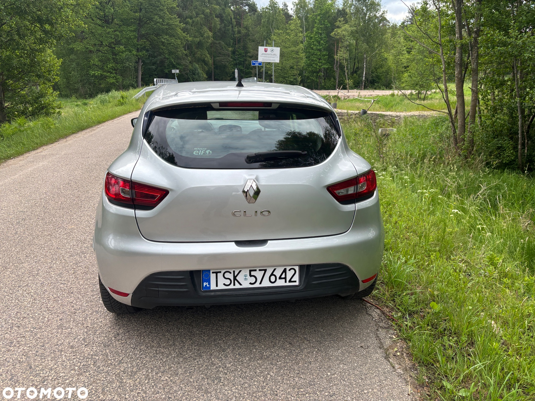 Renault Clio 1.2 16V 75 Life - 9