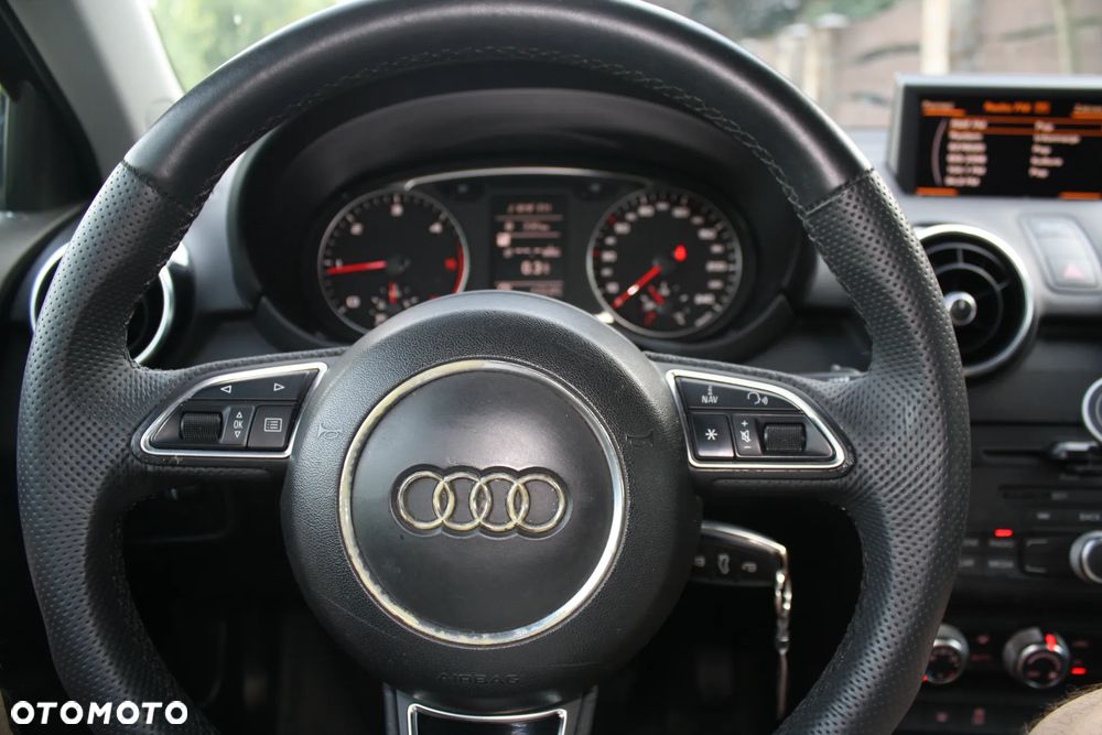 Audi A1 3-drzwiowe 1.6 TDI S line edition - 22