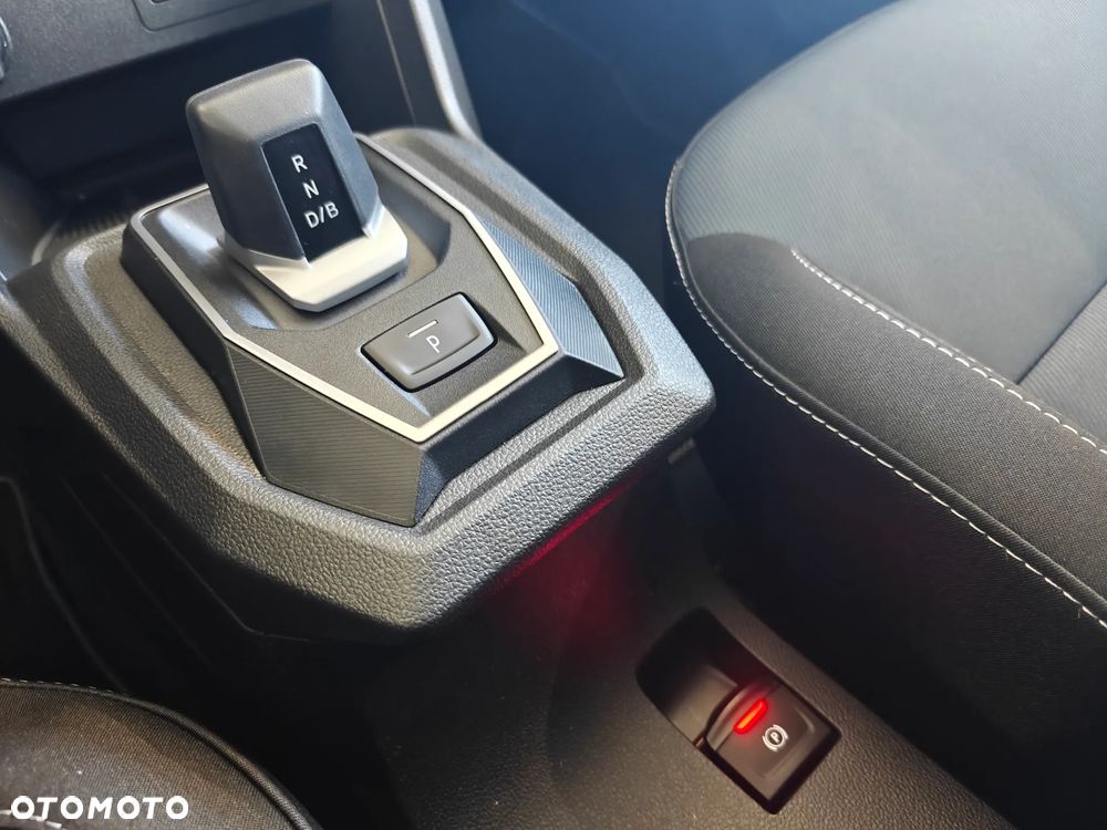 Dacia Jogger 1.8 Full Hybrid 155 Journey MMT 7os - 22