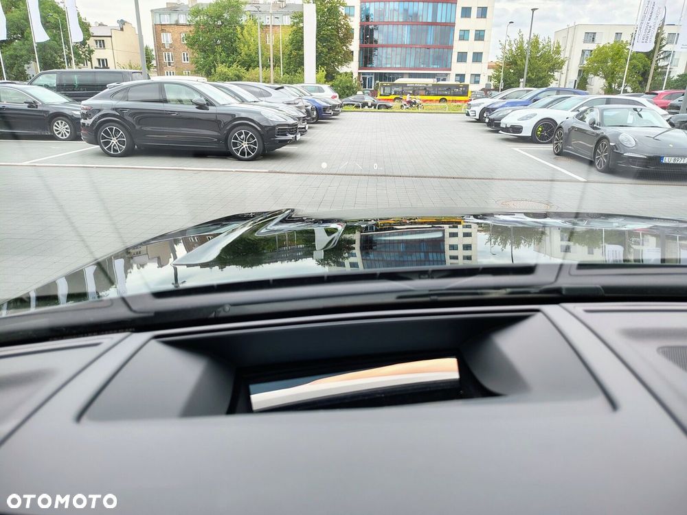 Volkswagen Touareg - 41