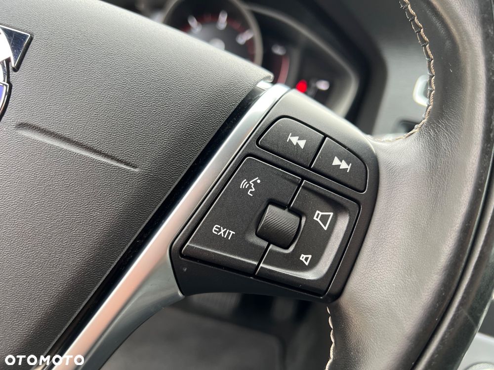 Volvo S60 D4 Geartronic Summum - 24