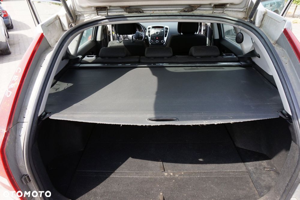ROLETA BAGAŻNIKA CEED I LIFT KOMBI 85930-1H600-EQ KIA 2009-2012 - 2
