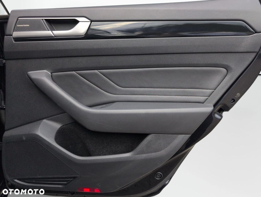 Volkswagen Arteon 2.0 TDI 4Motion R-Line DSG - 15