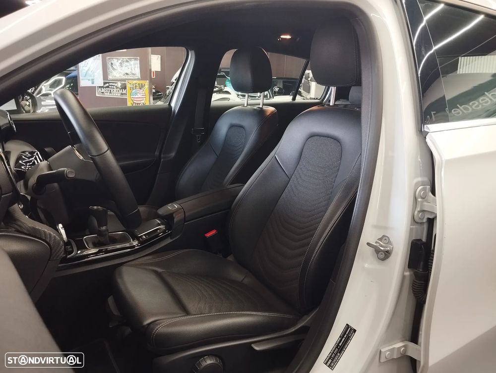 Mercedes-Benz A 180 d Style — fotografia 16