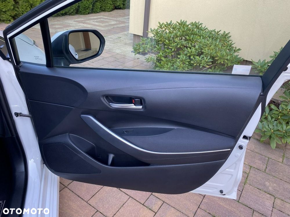 Toyota Corolla 1.8 Hybrid Comfort - 35
