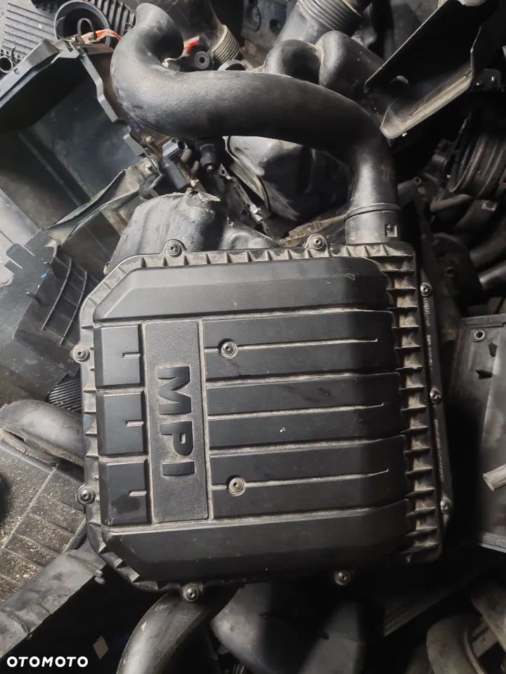 Obudowa filtra powietrza vw seat skoda 1.0 MPI - 1