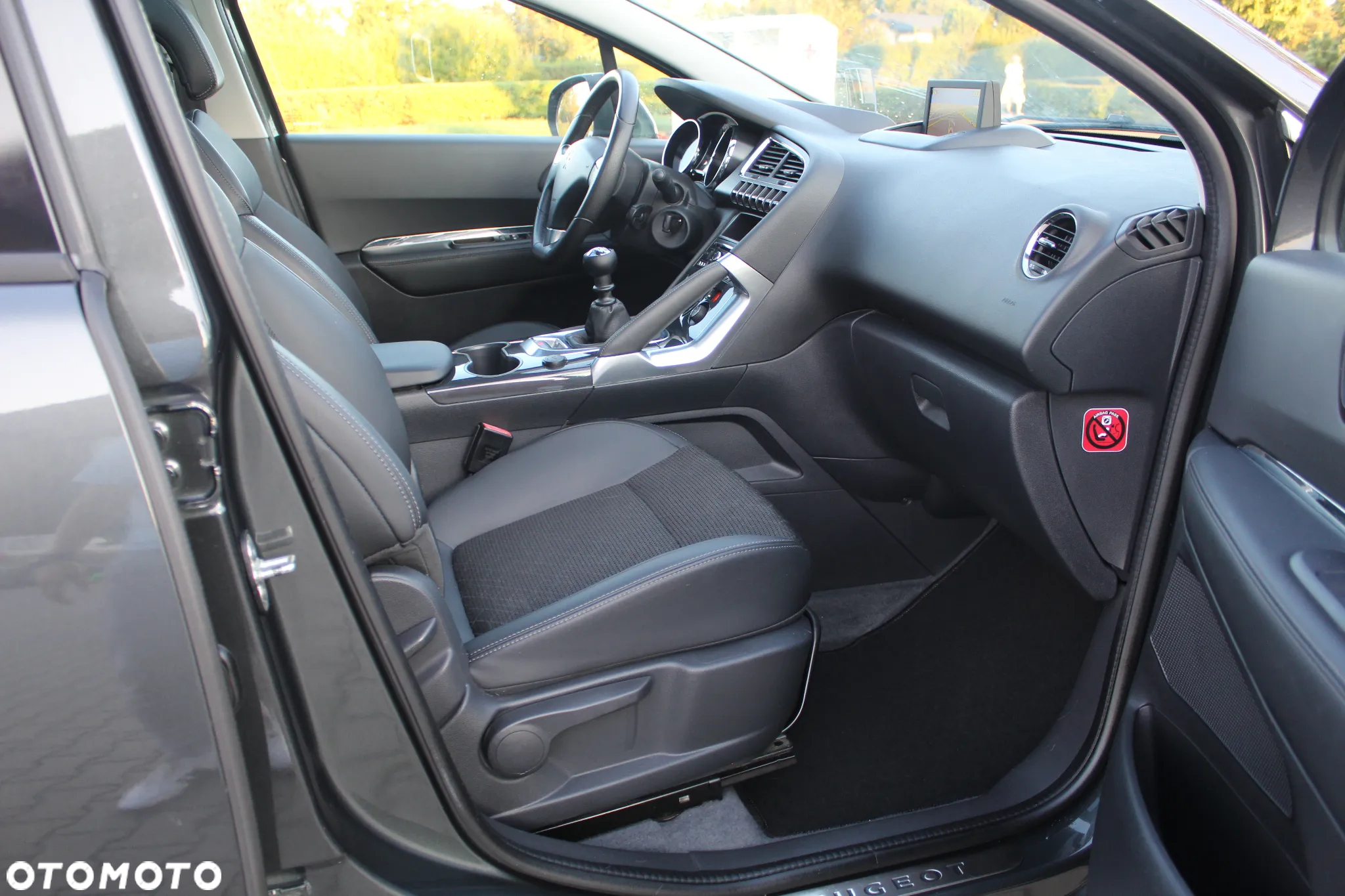 Peugeot 3008 1.2 PureTech Allure Pack S&S - 22