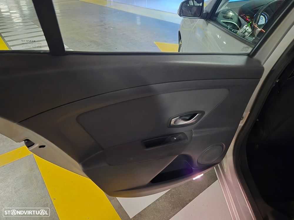 Renault Mégane Sport Tourer 1.5 dCi Dynamique - 26