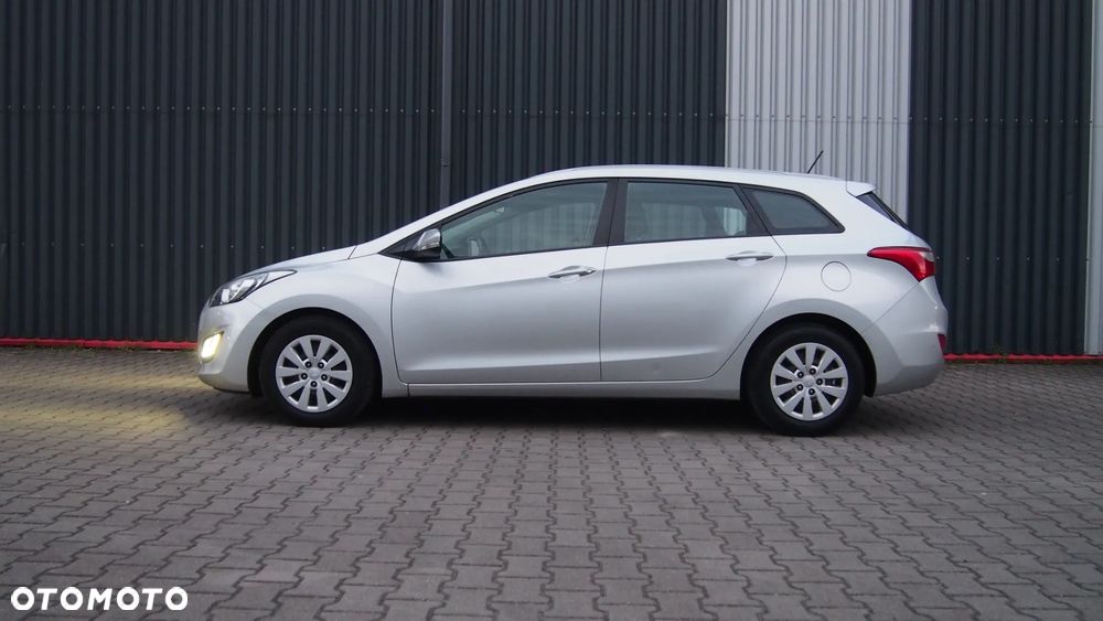 Hyundai i30 1.4 Family - 29