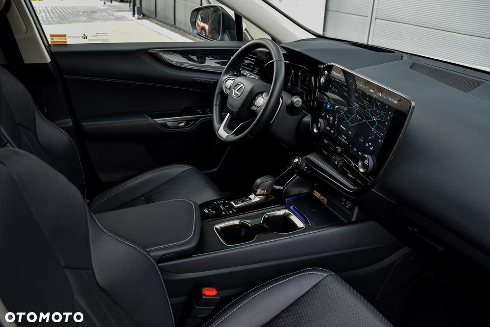 Lexus NX 450h+ Prestige AWD - 4