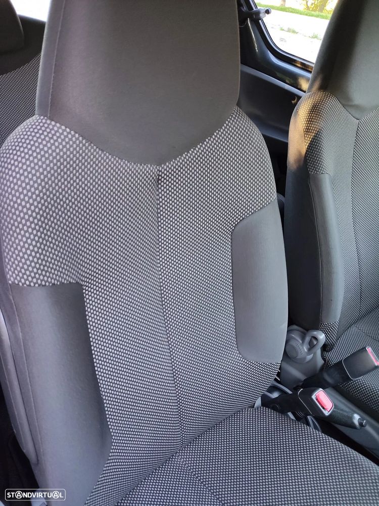 Toyota Aygo 1.0 + AC - 13