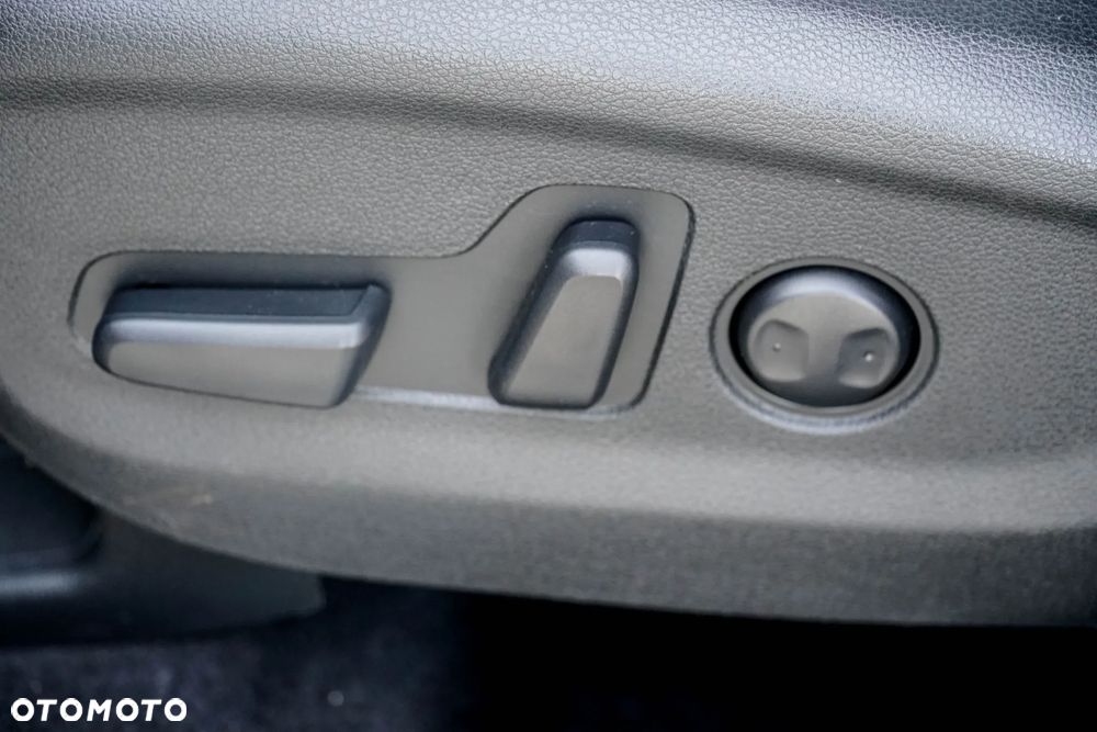 Hyundai Tucson blue 1.7 CRDi 2WD Style - 26