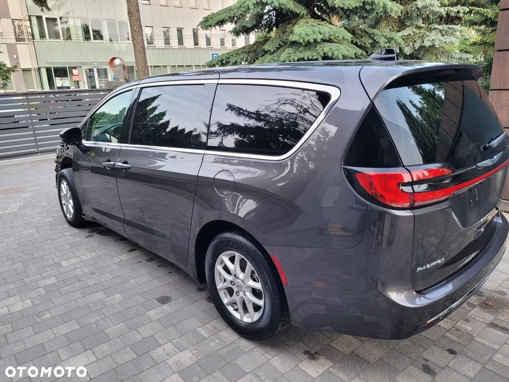 Chrysler Pacifica - 7