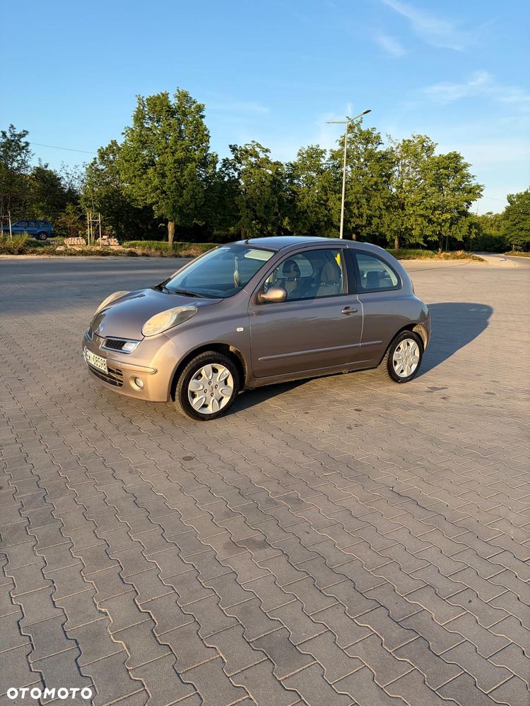 Nissan Micra - 2