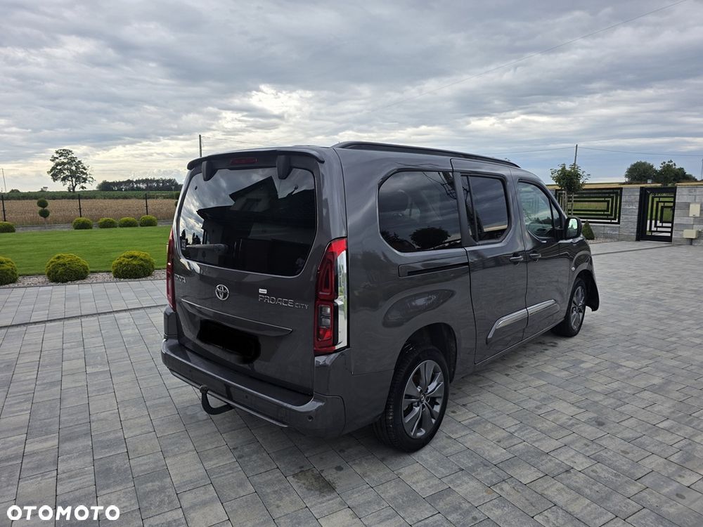 Toyota Proace City Verso Long 1.5 D-4D Family - 4
