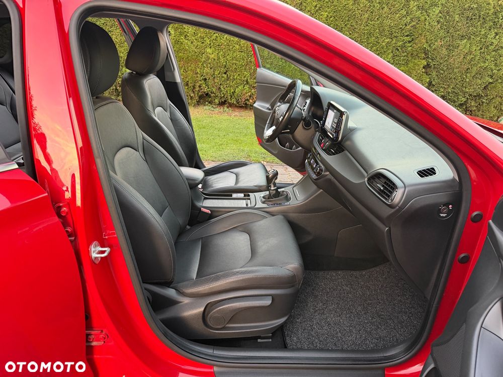 Hyundai i30 1.4 T-GDI YES!+ - 29