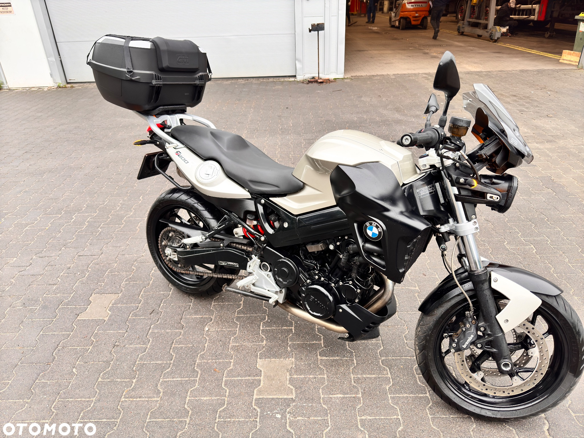BMW F