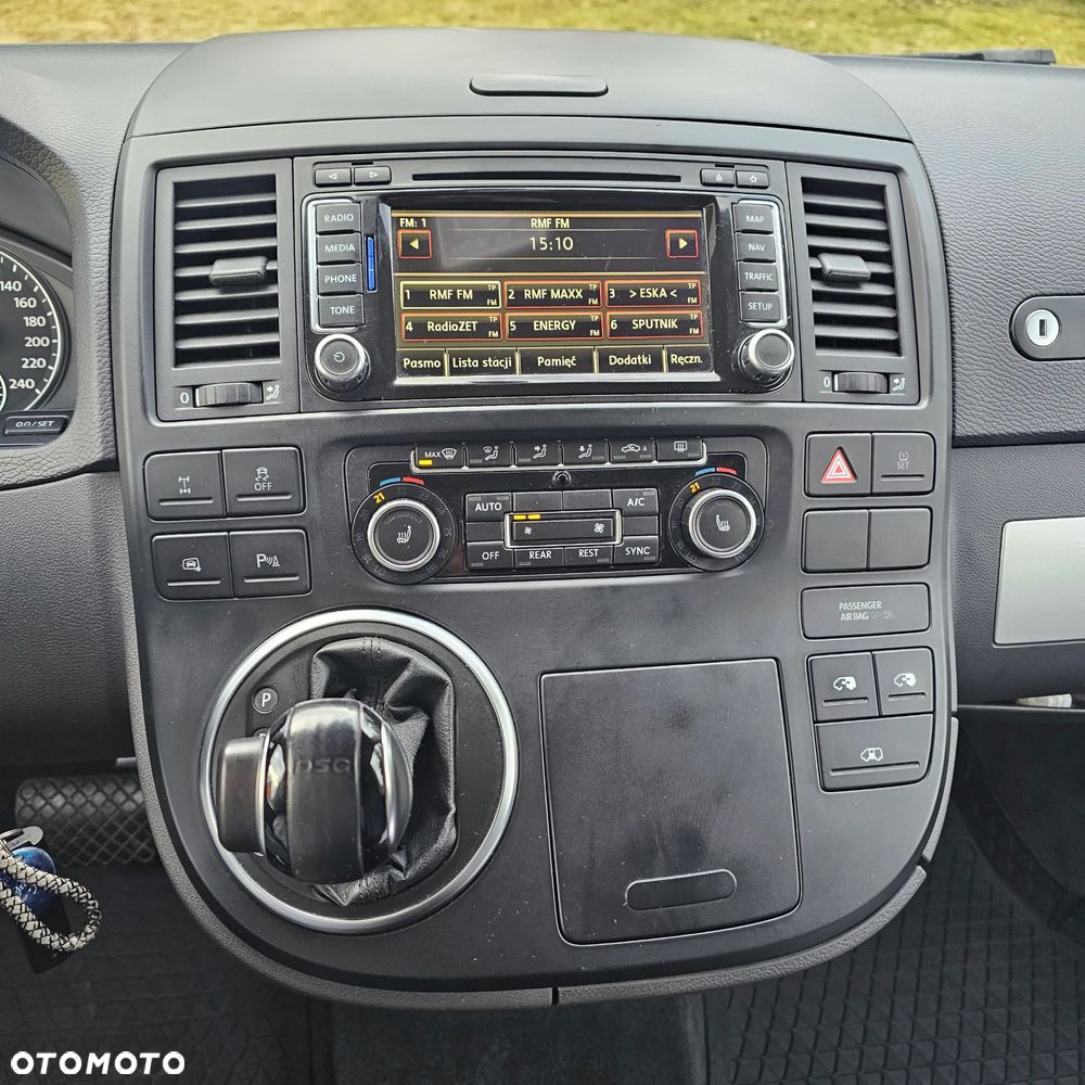 Volkswagen Multivan - 25