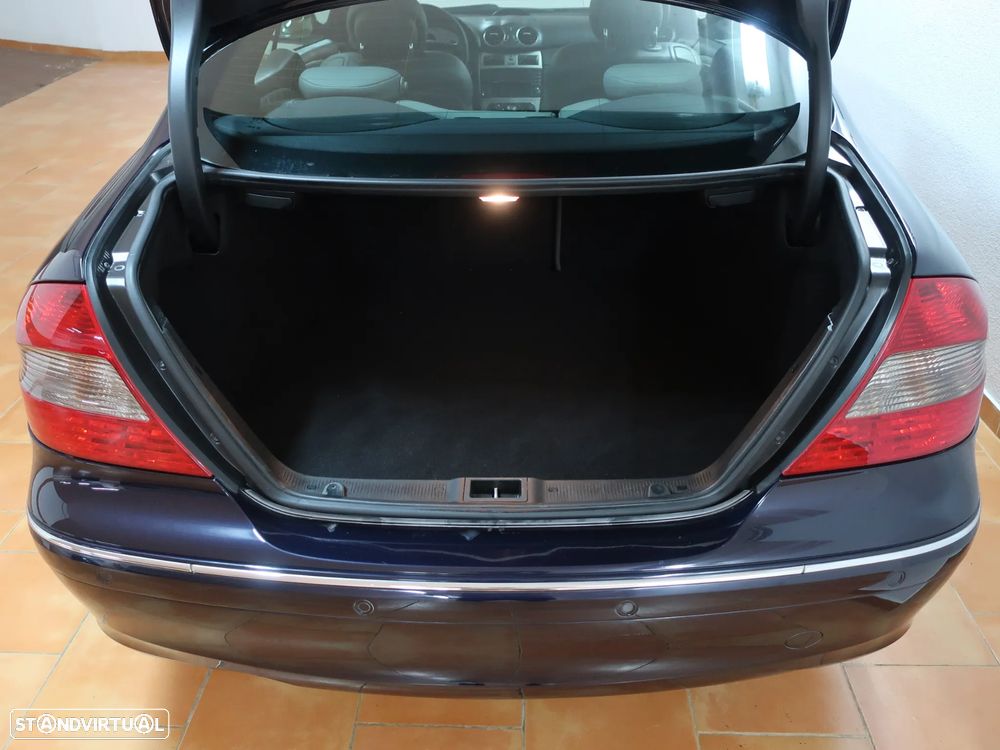 Mercedes-Benz CLK 220 CDi Avantgarde - 12